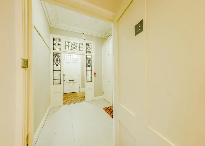 Luxury Redland 1-bed - Free Parking Lejlighed *